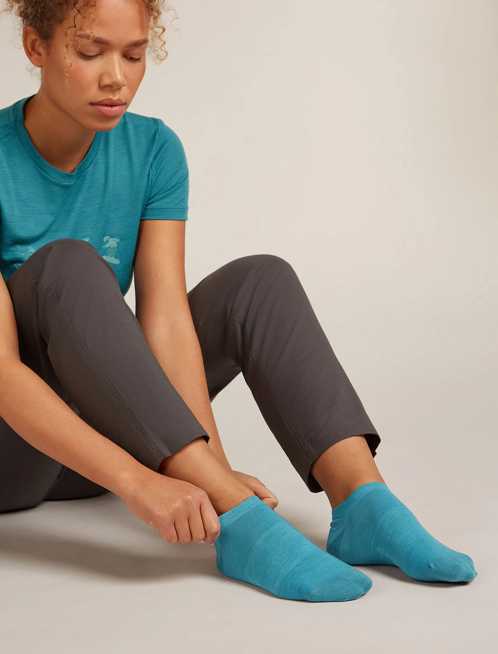Calcetines sin muestra de lana merina para mujer de punto fino