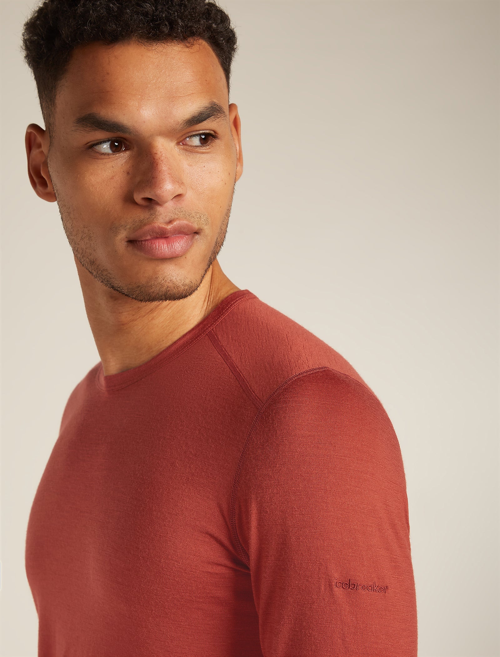 Camiseta térmica de manga larga Oasis para hombre de lana merina 200
