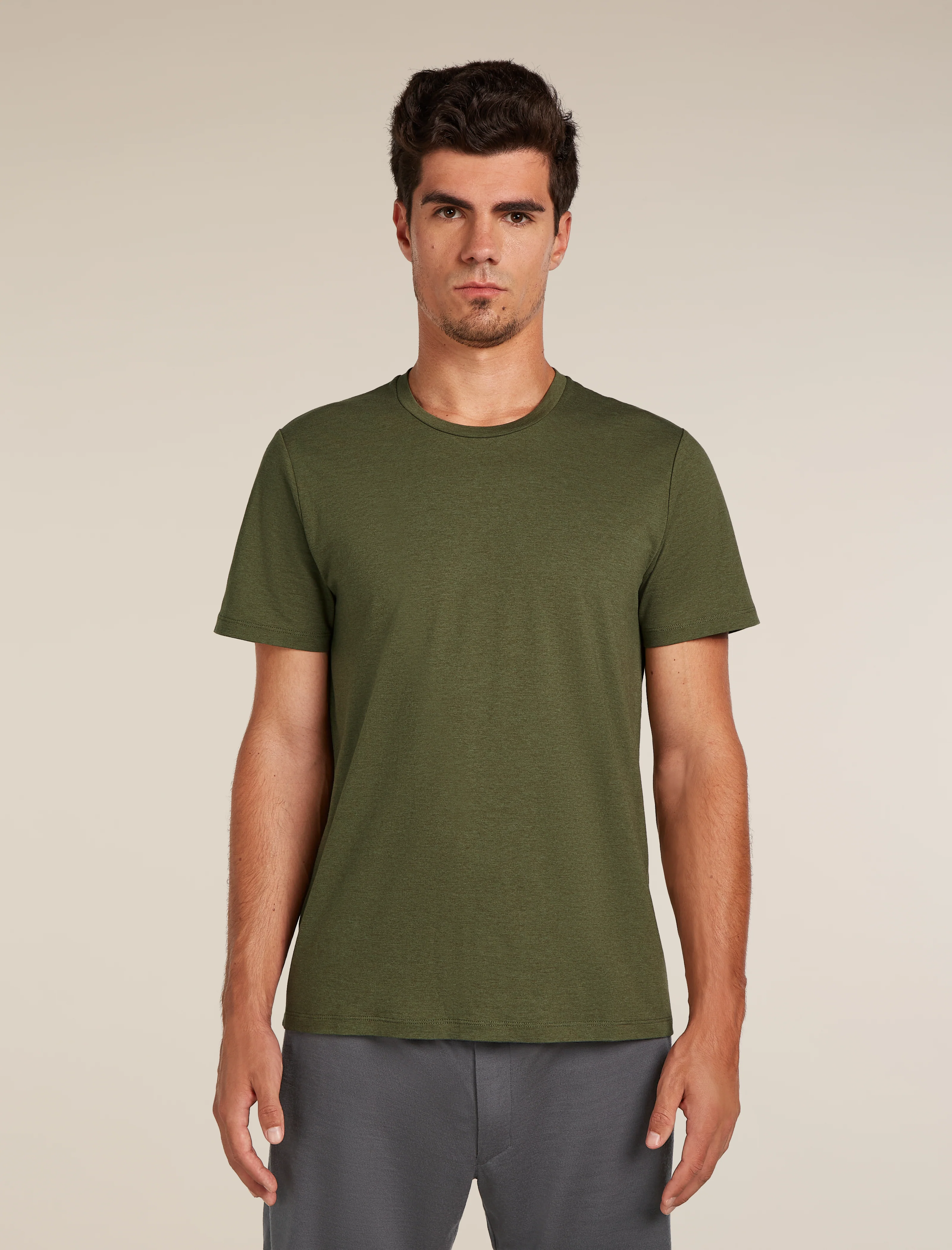 Camiseta corta de manga masculina Central Clásica